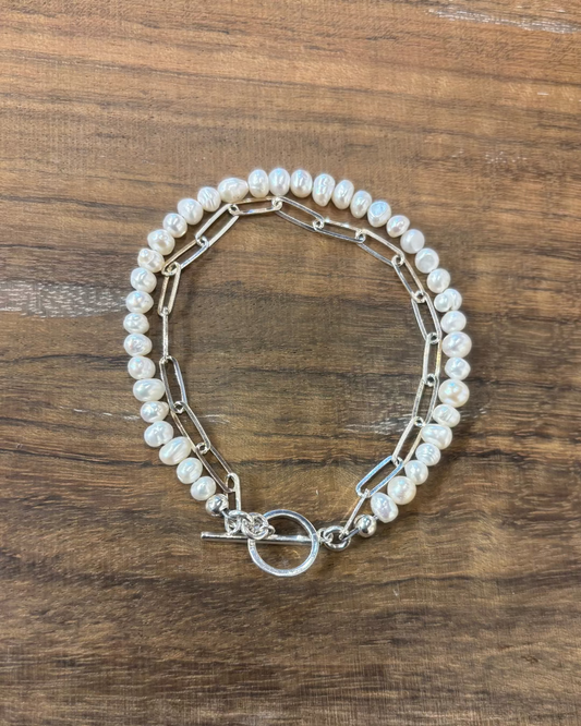 pearl and paper clip chain bracelet with toggle
